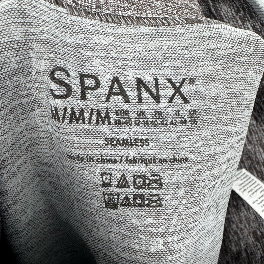 SPANX Women's Seamless Sculpt Leggings Neutral Workout Running Gym Size Medium - Picture 5 of 10